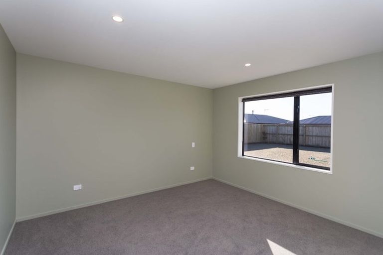 Photo of property in 6 Sanders Way, Rolleston, 7614