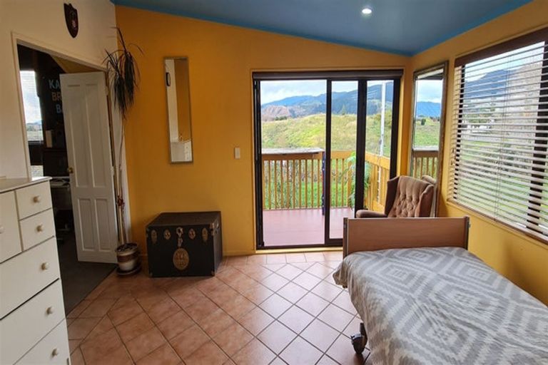 Photo of property in 12 Pohutukawa Crescent, Raumati Beach, Paraparaumu, 5032