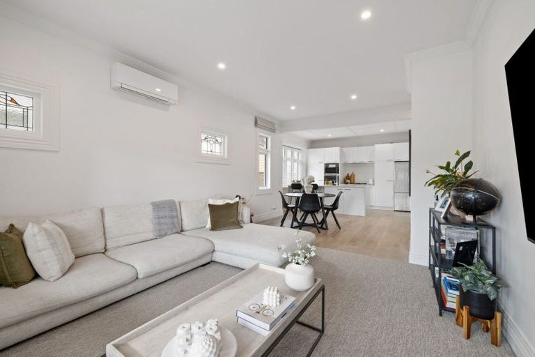 Photo of property in 11 Miro Street, Takaro, Palmerston North, 4410