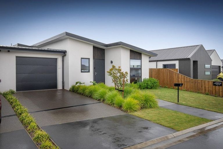 Photo of property in 9 Coney Place, Rolleston, 7614