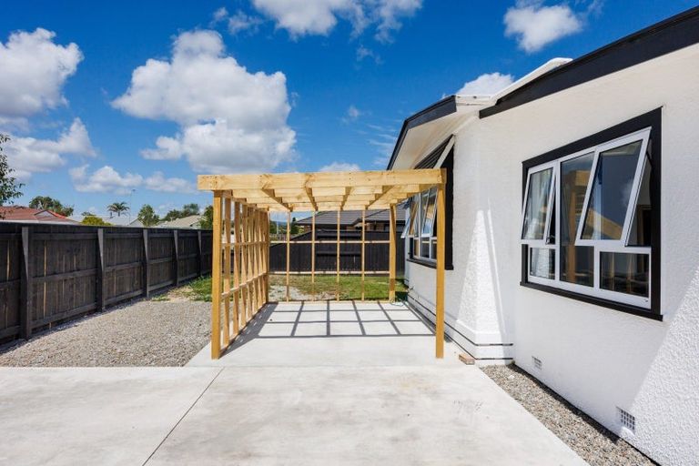 Photo of property in 16 Thomson Street, West End, Palmerston North, 4412
