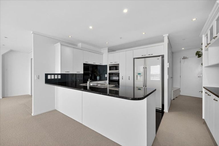 Photo of property in 12/72f Devonport Road, Tauranga, 3110