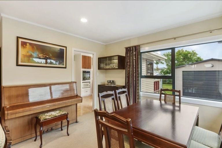 Photo of property in 18 Maxwell Avenue, Papatoetoe, Auckland, 2025