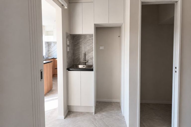 Photo of property in 18 Russell Road, Manurewa, Auckland, 2102