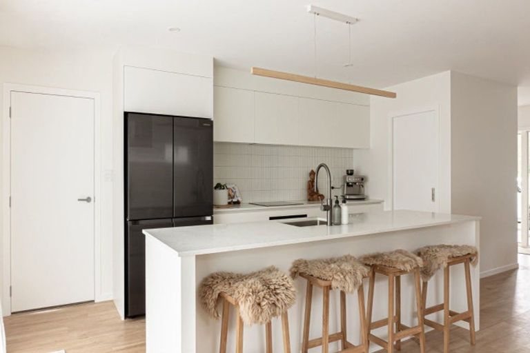 Photo of property in 63 Pelorus Avenue, Poraiti, Napier, 4112