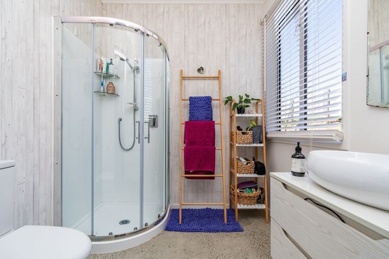 Photo of property in 8 Daphne Place, Mangawhai, 0505