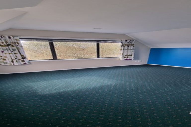 Photo of property in 6 Fencourt Place, Rototuna North, Hamilton, 3210