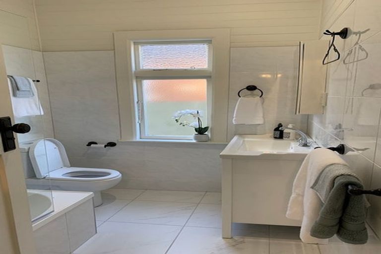 Photo of property in 40 Marne Street, Hokowhitu, Palmerston North, 4410