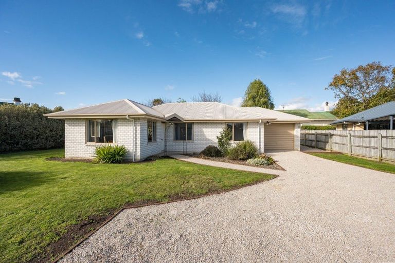 Photo of property in 82 Starveall Street, Brightwater, 7022