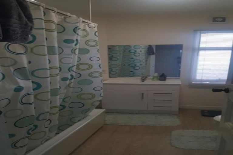 Photo of property in 2/8 Beatrice Road, Remuera, Auckland, 1050