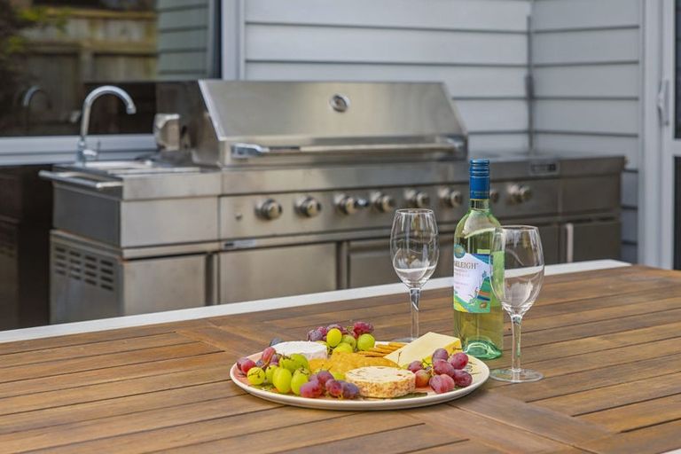 Photo of property in 48 Kotuku Drive, Paraparaumu Beach, Paraparaumu, 5032