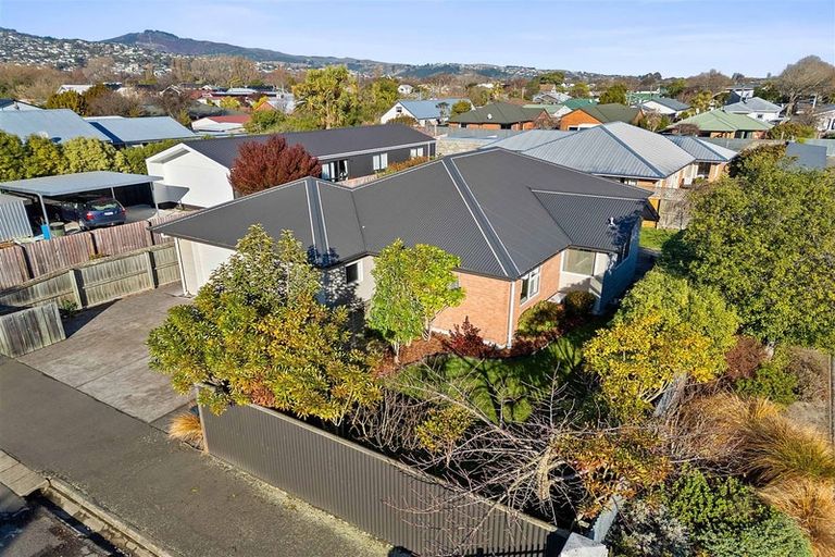 Photo of property in 21 Dominion Avenue, Spreydon, Christchurch, 8024