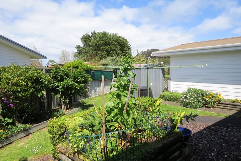 Photo of property in 5 Allman Drive, Coromandel, 3506