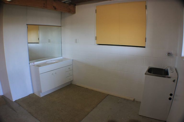 Photo of property in 29 Cypress Drive, Maungaraki, Lower Hutt, 5010