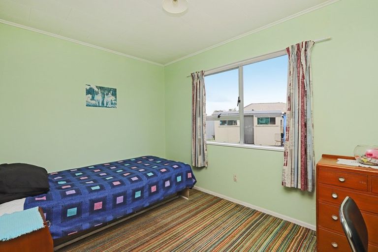 Photo of property in 54 Liverpool Crescent, Flaxmere, Hastings, 4120