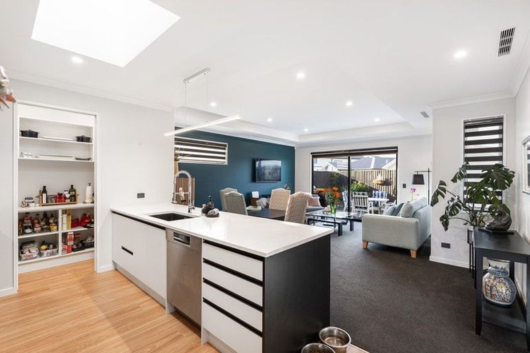 Photo of property in 42 Manakura Street, Russley, Christchurch, 8042