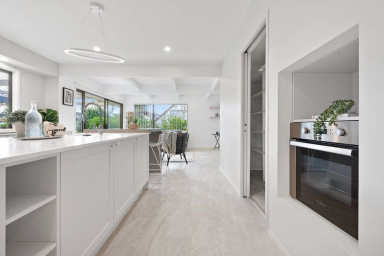 Photo of property in 8 Rapallo Place, Farm Cove, Auckland, 2012