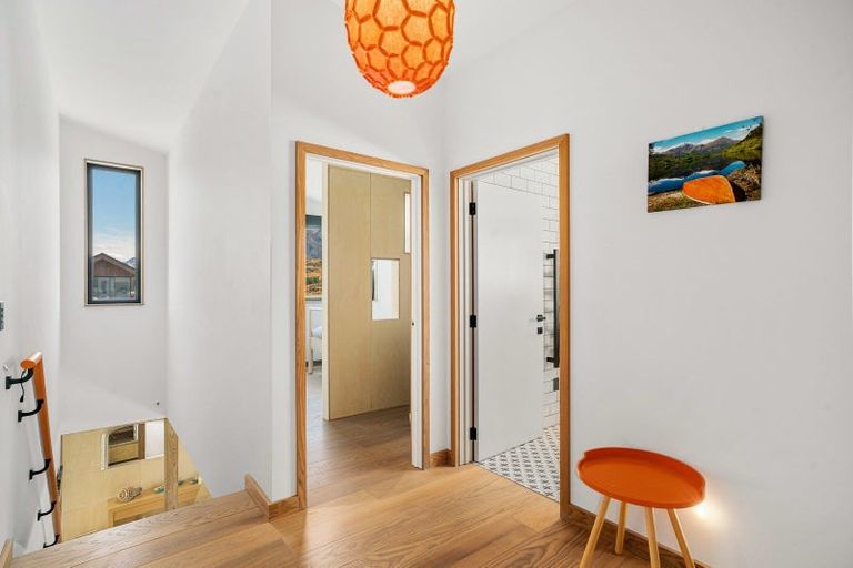 Photo of property in 6 Soudley Court, Jacks Point, Queenstown, 9371
