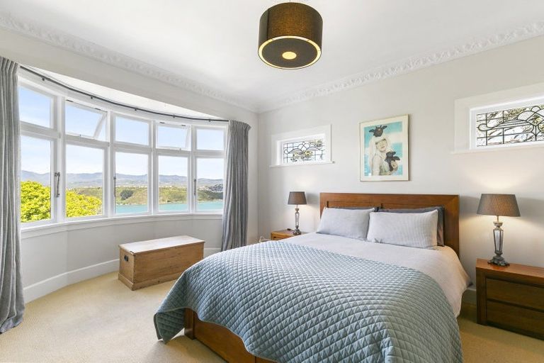 Photo of property in 152 Grafton Road, Roseneath, Wellington, 6011