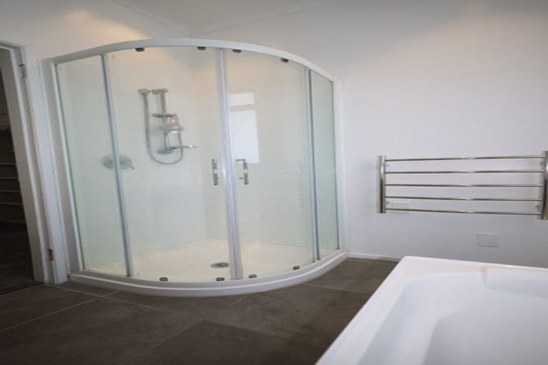 Photo of property in 14 Monokia Street, Fairy Springs, Rotorua, 3015