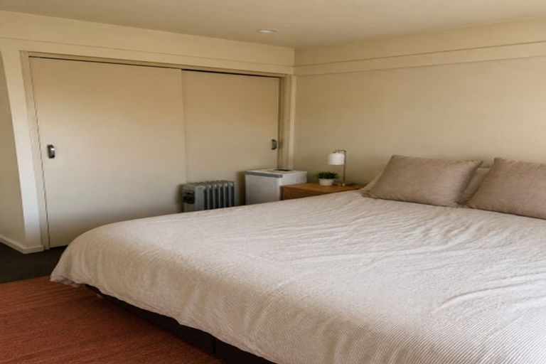 Photo of property in 7b Morrows Mead, Wanaka, 9305