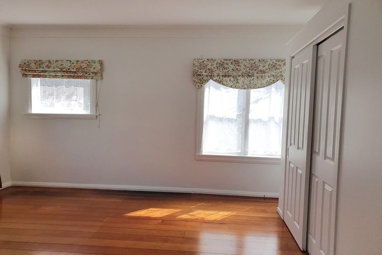 Photo of property in 298 Karori Road, Karori, Wellington, 6012