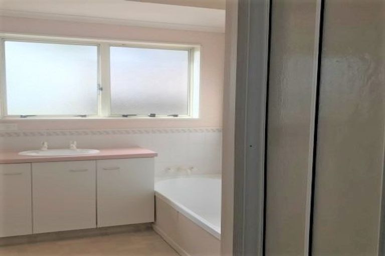 Photo of property in 430a Devonport Road, Tauranga South, Tauranga, 3112