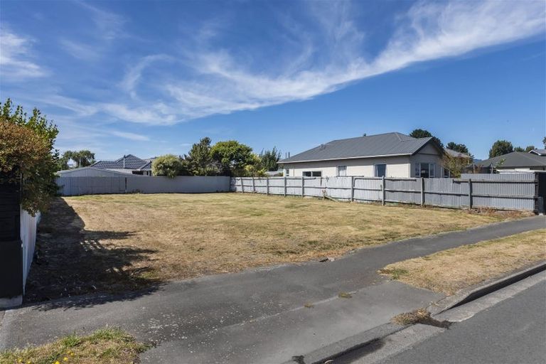 Photo of property in 8 Pages Road, Linwood, Christchurch, 8062