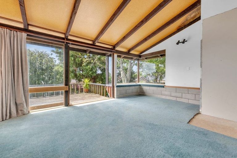 Photo of property in 35 Rushgreen Avenue, Pahurehure, Papakura, 2113