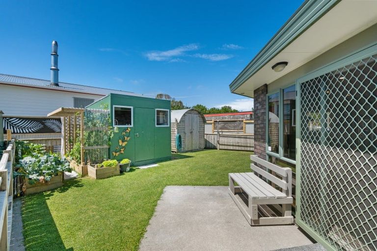 Photo of property in 13 Tasman Street, Opunake, 4616