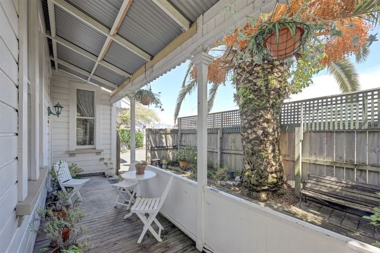 Photo of property in 43 Collingwood Street, Nelson, 7010