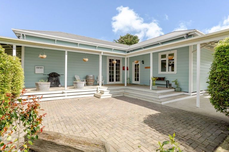 Photo of property in 63 Oparatai Road, Mangatainoka, Pahiatua, 4982