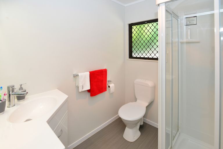 Photo of property in 61 Maygrove Drive, Orewa, 0931