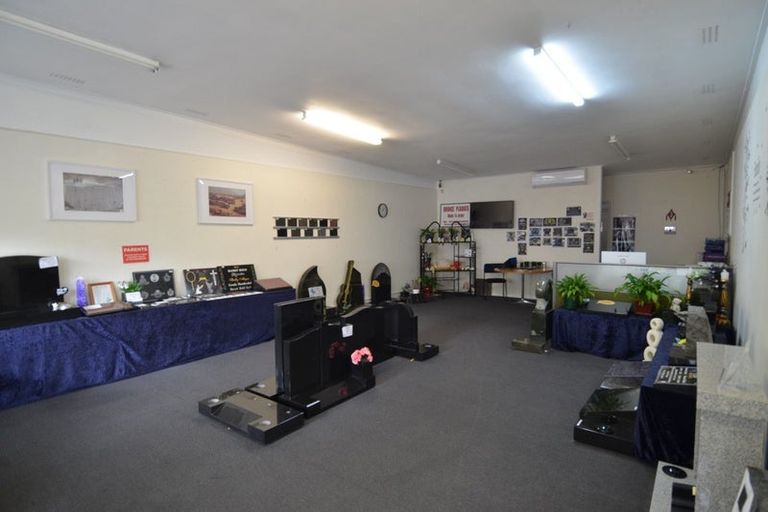 Photo of property in 336 Great North Road, Winton, 9720