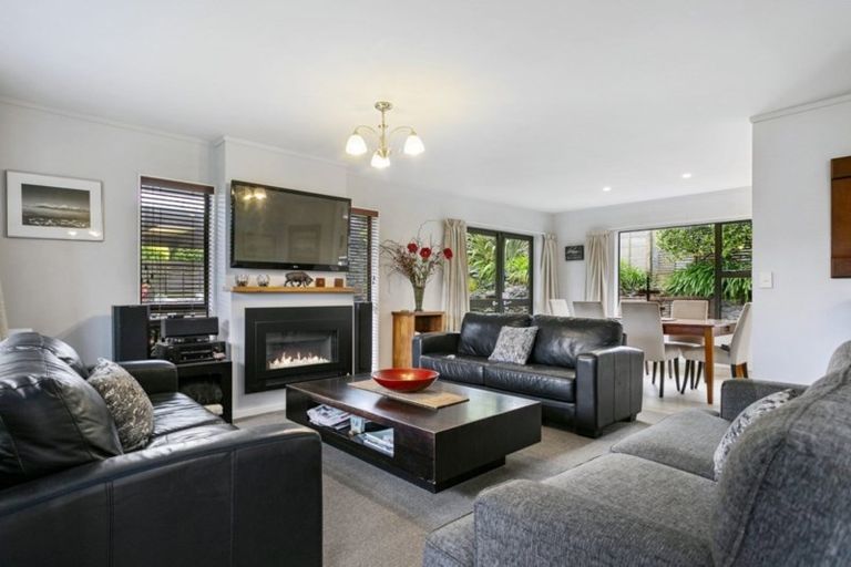 Photo of property in 83 Harvey Street, Waipahihi, Taupo, 3330