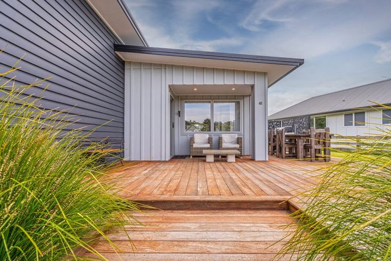 Photo of property in 41 Longreach Drive, Cooks Beach, Whitianga, 3591