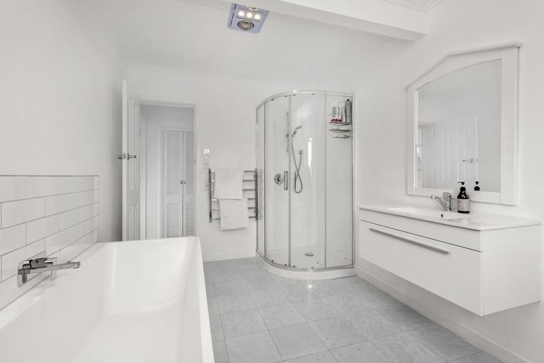 Photo of property in 448 Ruapuke Road, Raglan, 3296