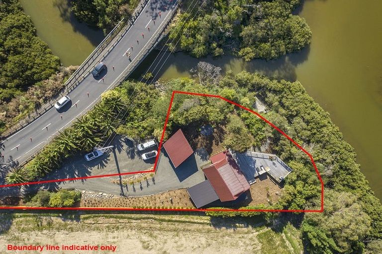 Photo of property in 330 Wainui Road, Wainui, Silverdale, 0992