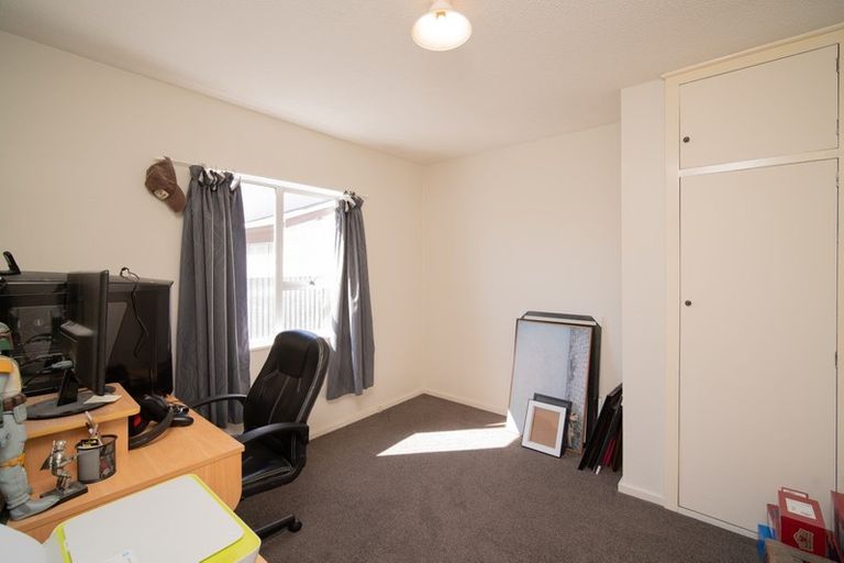 Photo of property in 2/14 Kawau Crescent, Bromley, Christchurch, 8062
