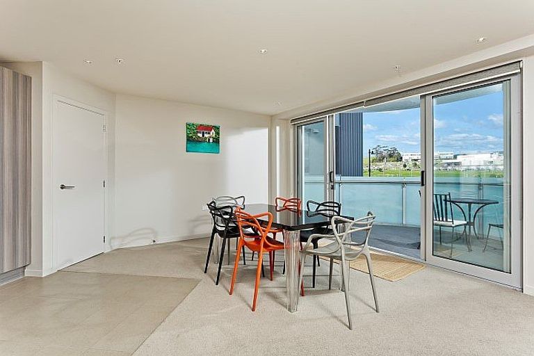 Photo of property in 604/27 Don Mckinnon Drive, Albany, Auckland, 0632