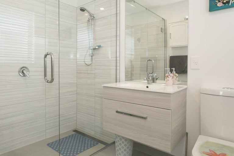 Photo of property in 52 Huka Heights Drive, Rangatira Park, Taupo, 3330