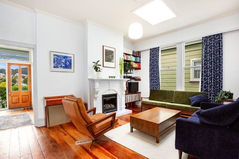 Photo of property in 5 Burwah Street, Berhampore, Wellington, 6023