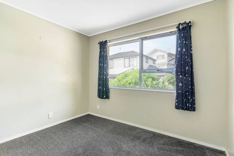 Photo of property in 3/112 Gossamer Drive, Pakuranga Heights, Auckland, 2010