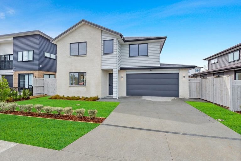 Photo of property in 74 Nganui Avenue, Takanini, Auckland, 2112