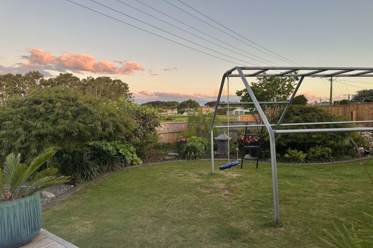 Photo of property in 31 Hutchins Street, Waitara, 4320