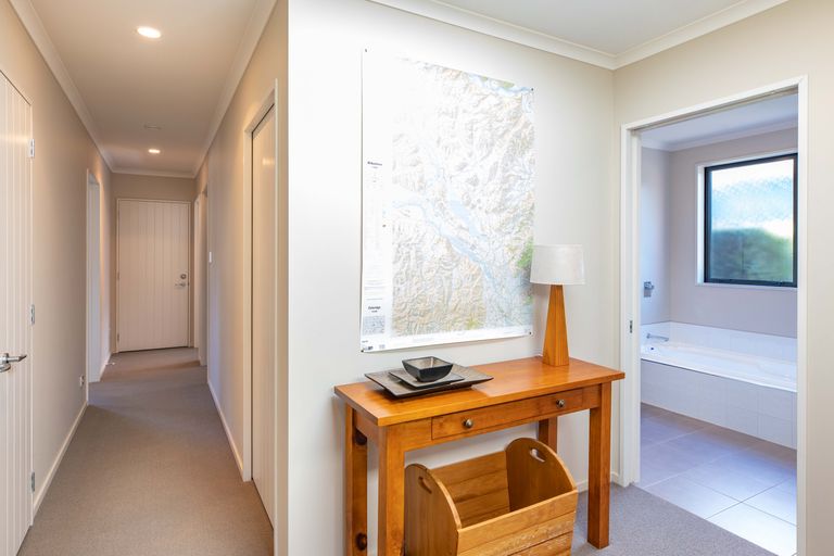 Photo of property in 4 Ryton Place, Lake Coleridge, 7572