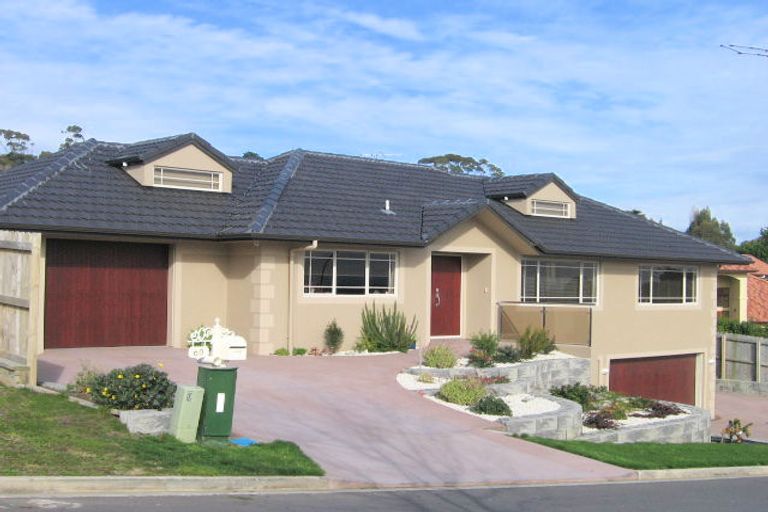 Photo of property in 60 Brooke Ridge Rise, East Tamaki Heights, Auckland, 2016