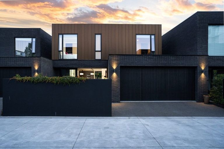 Photo of property in 25 Carlton Mill Road, Merivale, Christchurch, 8014