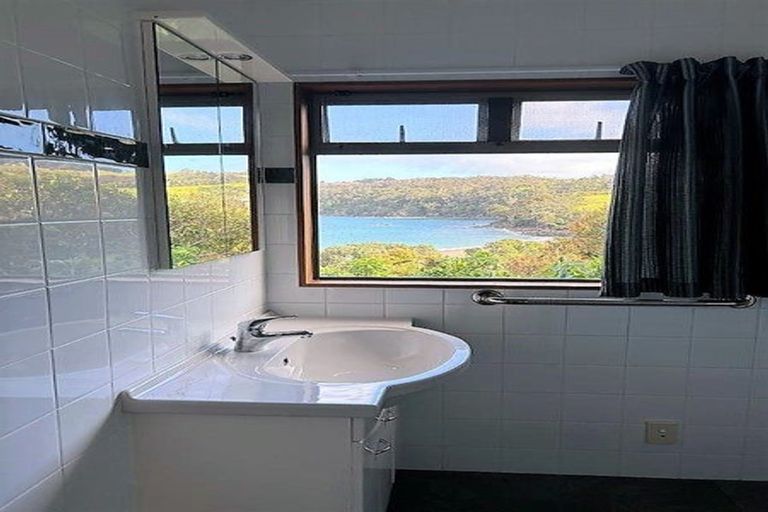 Photo of property in 58 Grand View Road, Leigh, 0985