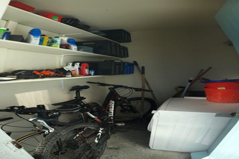 Photo of property in 71 Pirie Street, Mount Victoria, Wellington, 6011